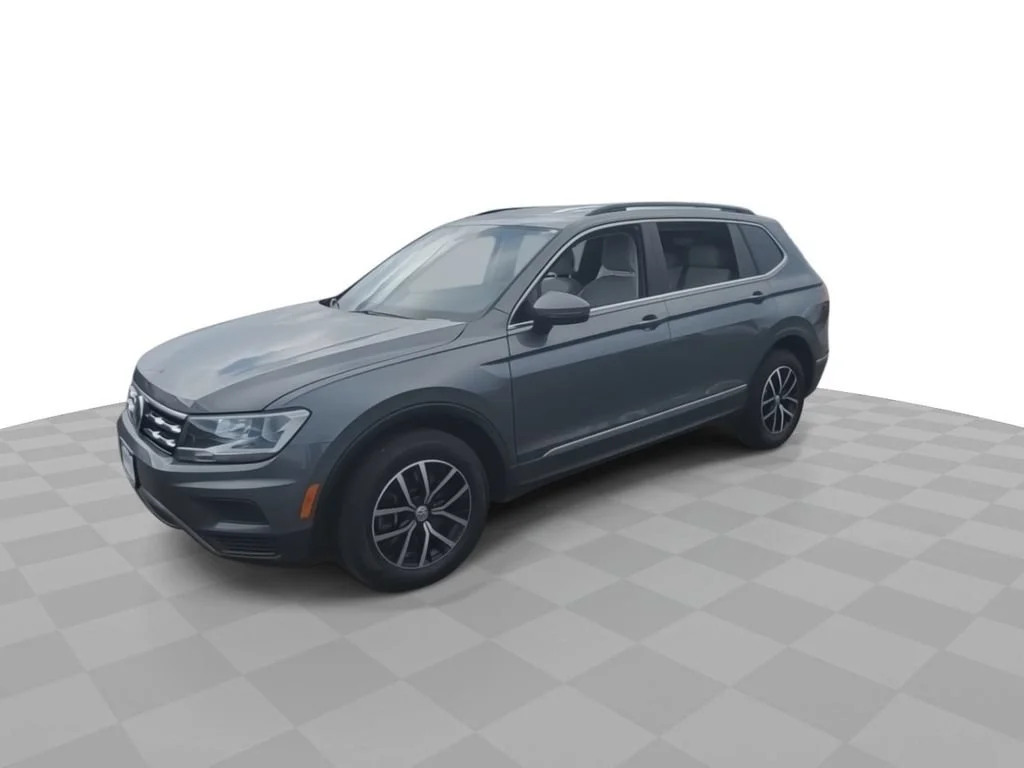 Used 2021 Black Volkswagen 2.0T SE image 4