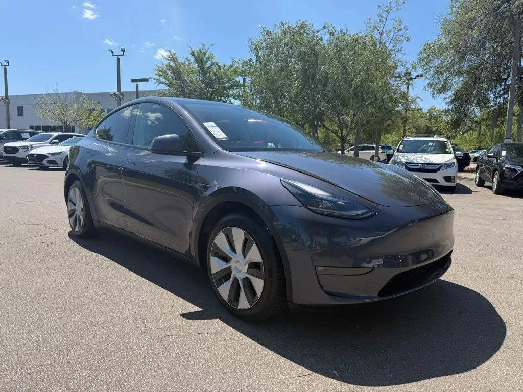 2023 Tesla Model Y Long Range Dual Motor All-Wheel Drive's photo