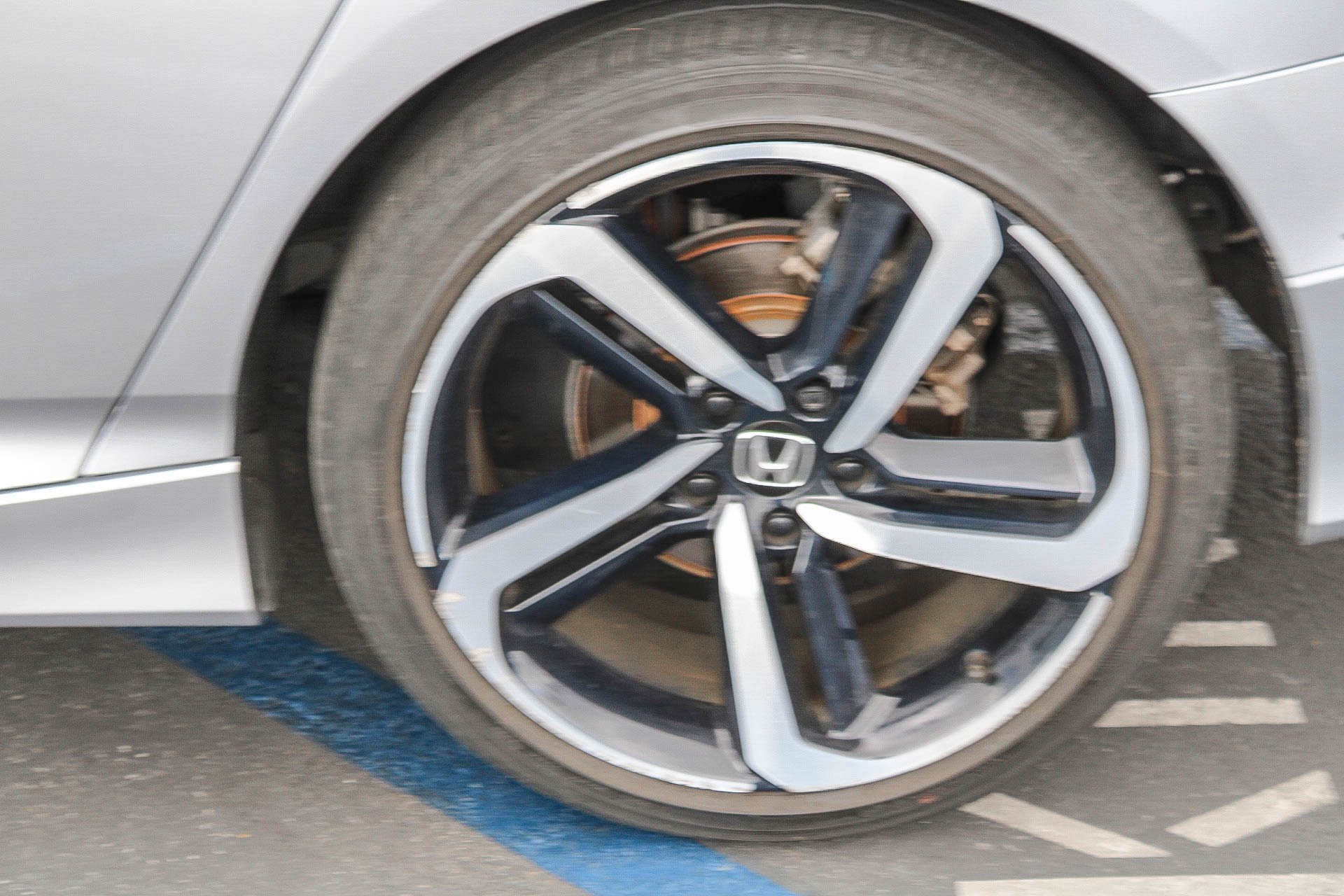 Used 2019 Lunar Silver Metallic Honda Sport 1.5T image 11
