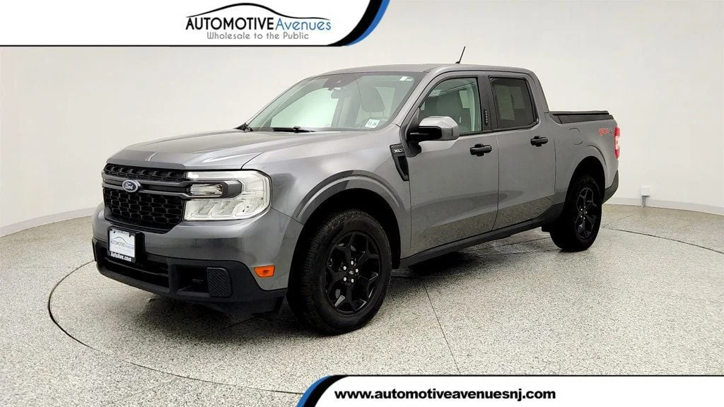 2022 Ford Maverick XLT AWD photo