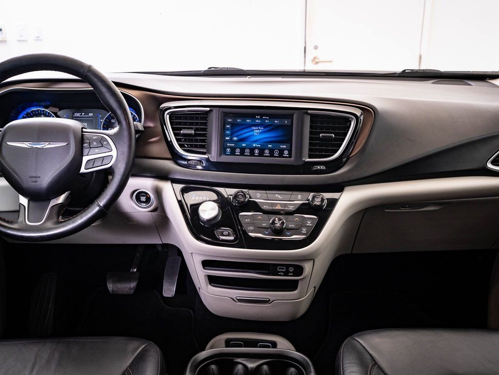 2019 Chrysler Pacifica Touring L - Photo 26
