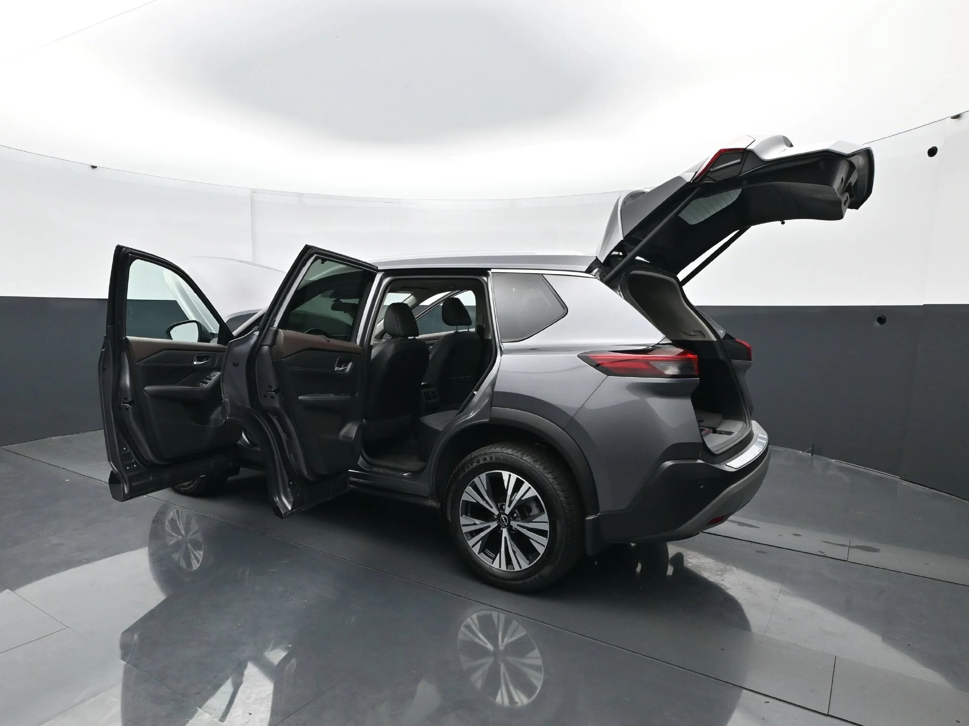 Used 2023 Gun Metallic Nissan SV image 33