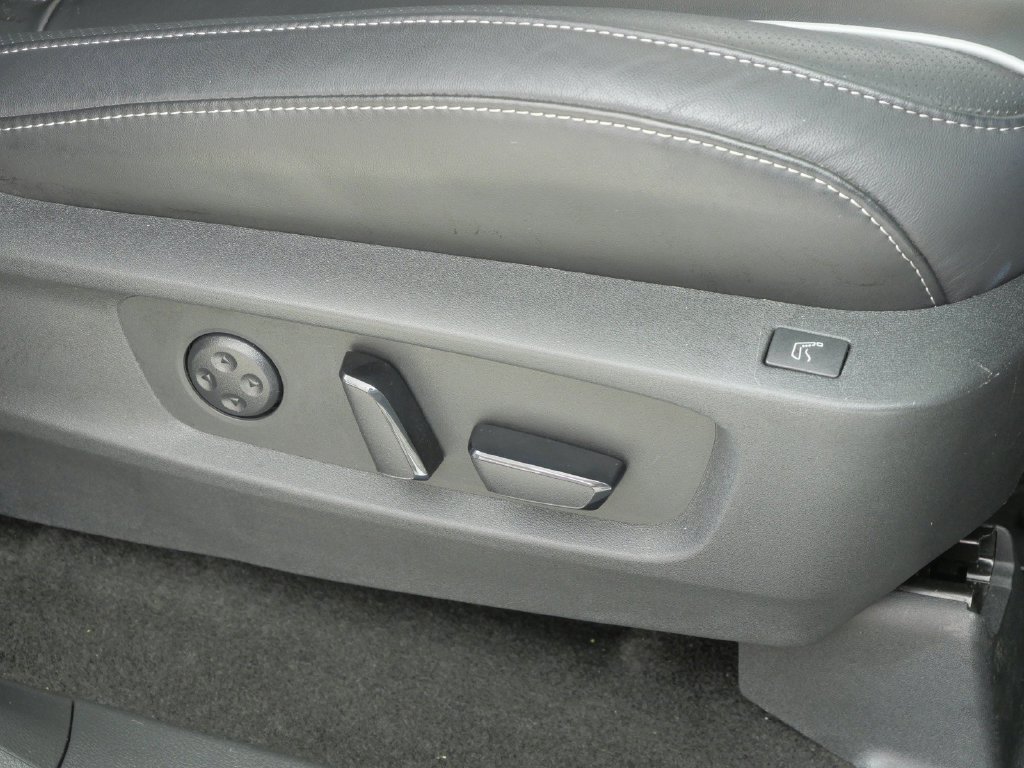 Used 2025 Black INFINITI Autograph image 23