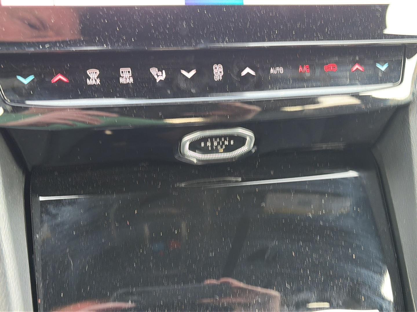 Used 2026 Diamond Black Crystal Pearlcoat Jeep Limited image 14