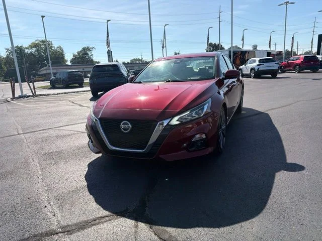 Used 2019 Red Nissan 2.0 Edition ONE image 21