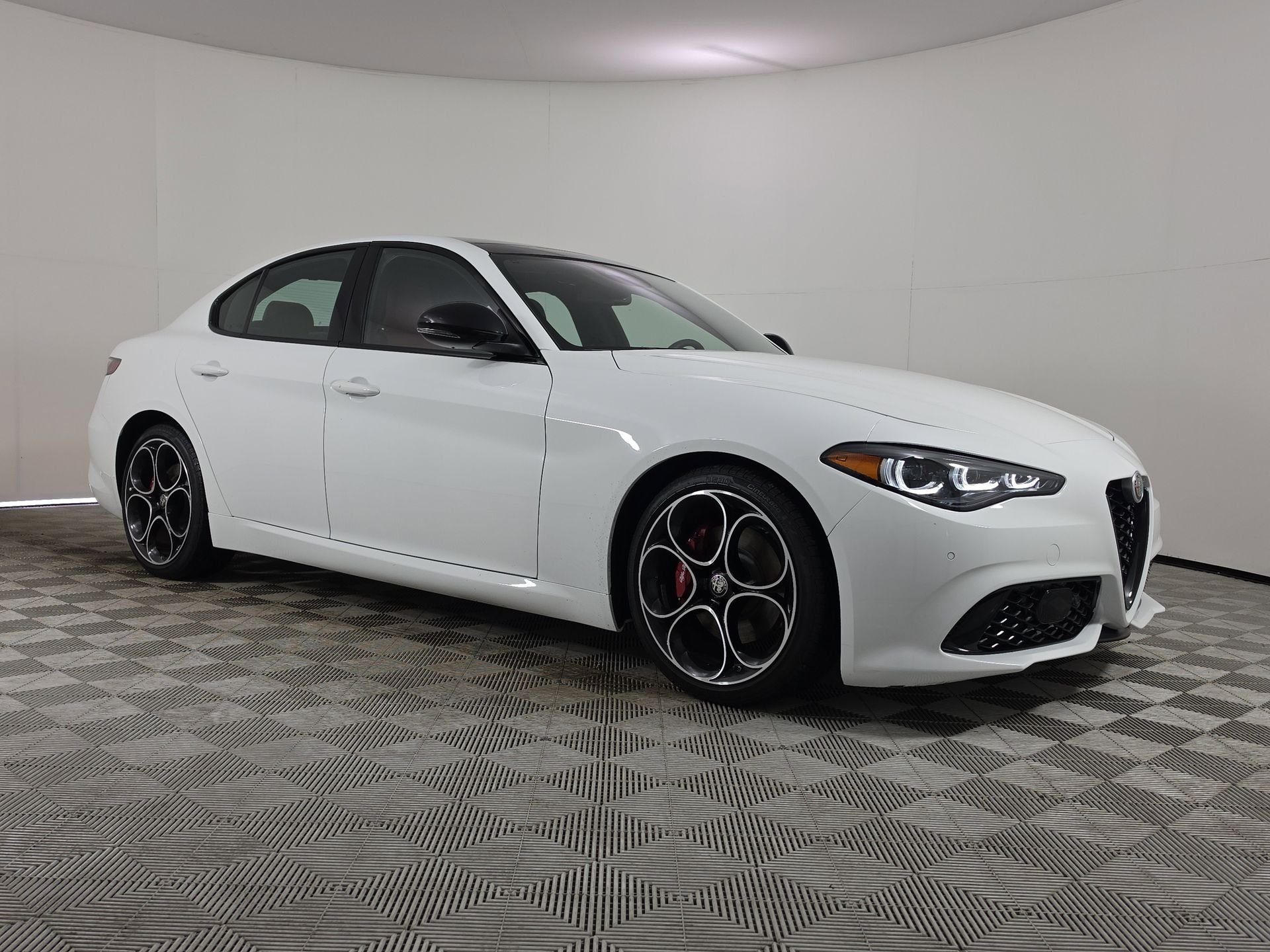 2025 Alfa Romeo Giulia Giulia RWD's photo