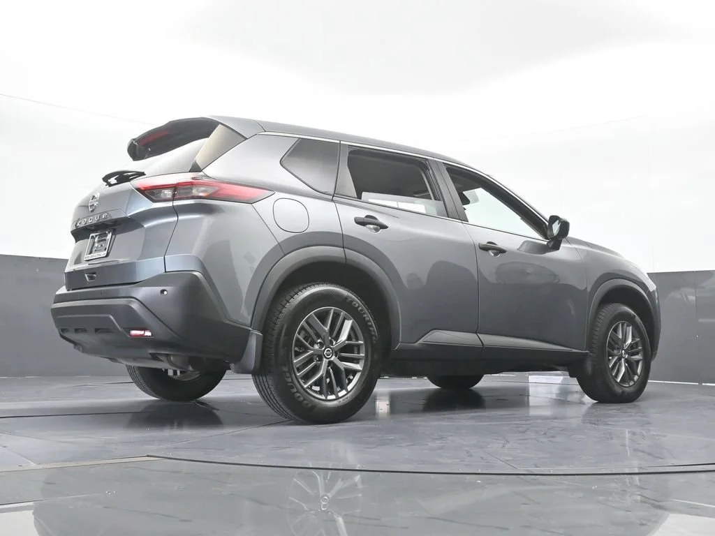 Used 2021 Gray Nissan S image 53