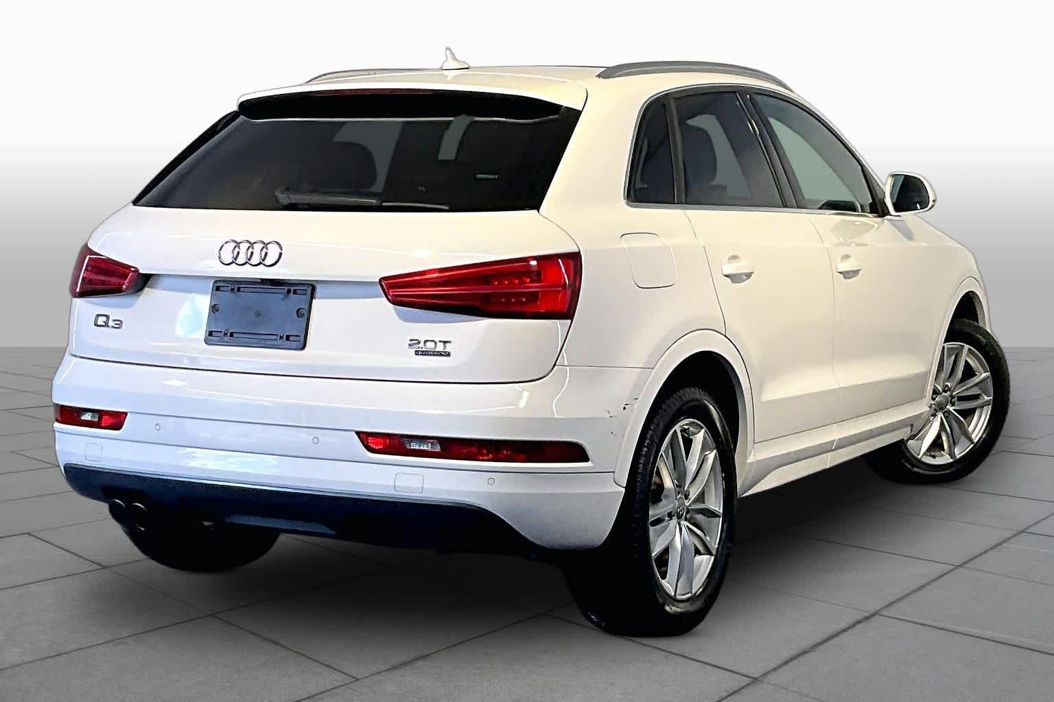 Used 2017 Brilliant Black Audi Premium Plus image 13