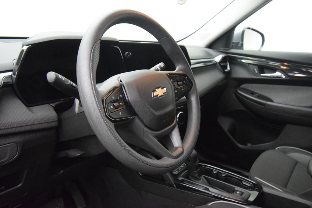 Used 2024 Gray Chevrolet LT image 11