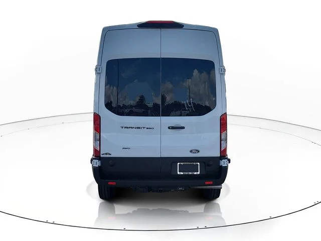 New 2026 Oxford White Ford Base image 6