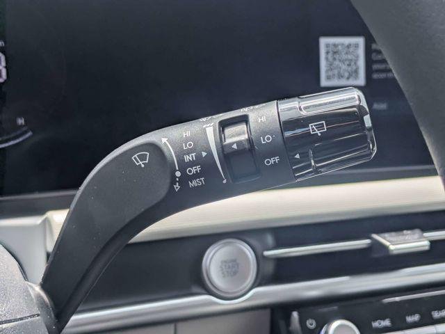 New 2026 Silver Hyundai SEL FWD image 29