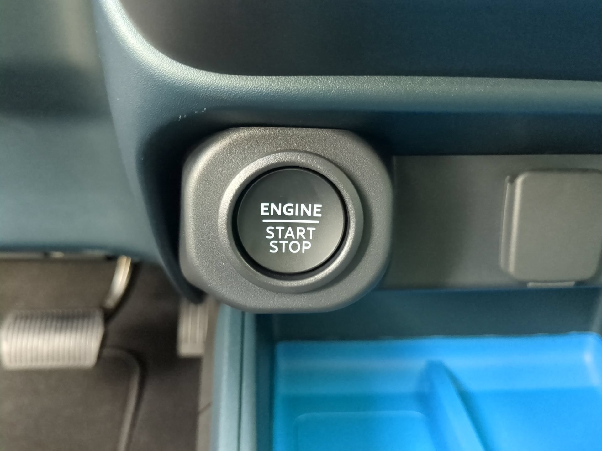 New 2026 Shadow Black Ford XLT image 64