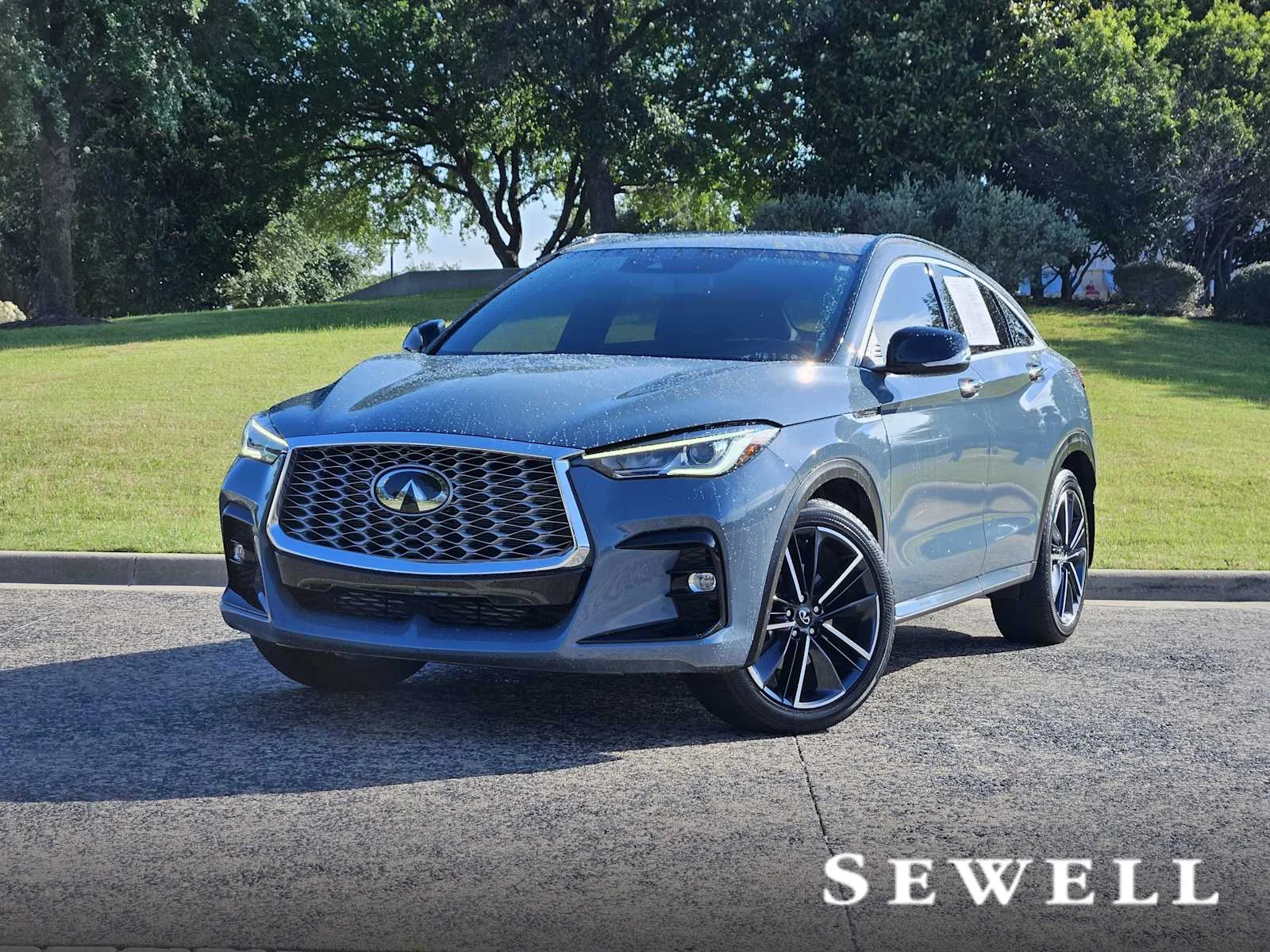 2023 INFINITI QX55 Luxe AWD's photo