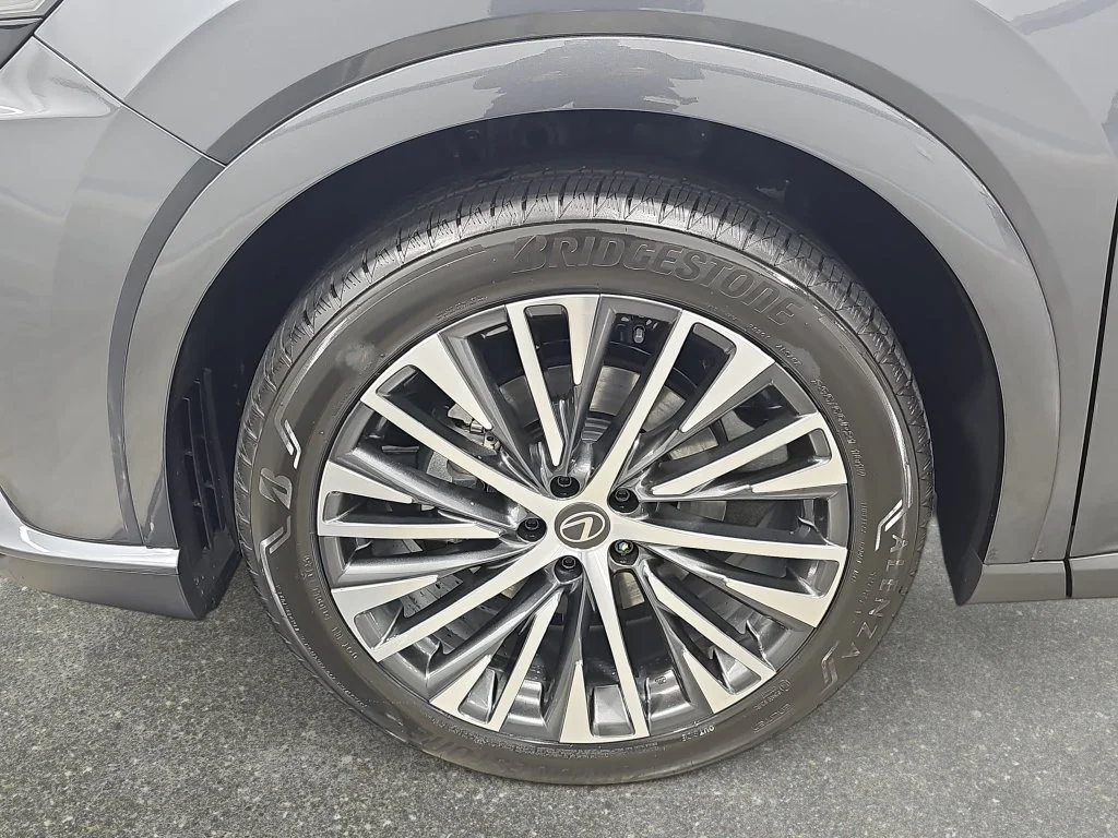 New 2026 Cloudburst Gray Lexus PREMIUM PLUS image 31