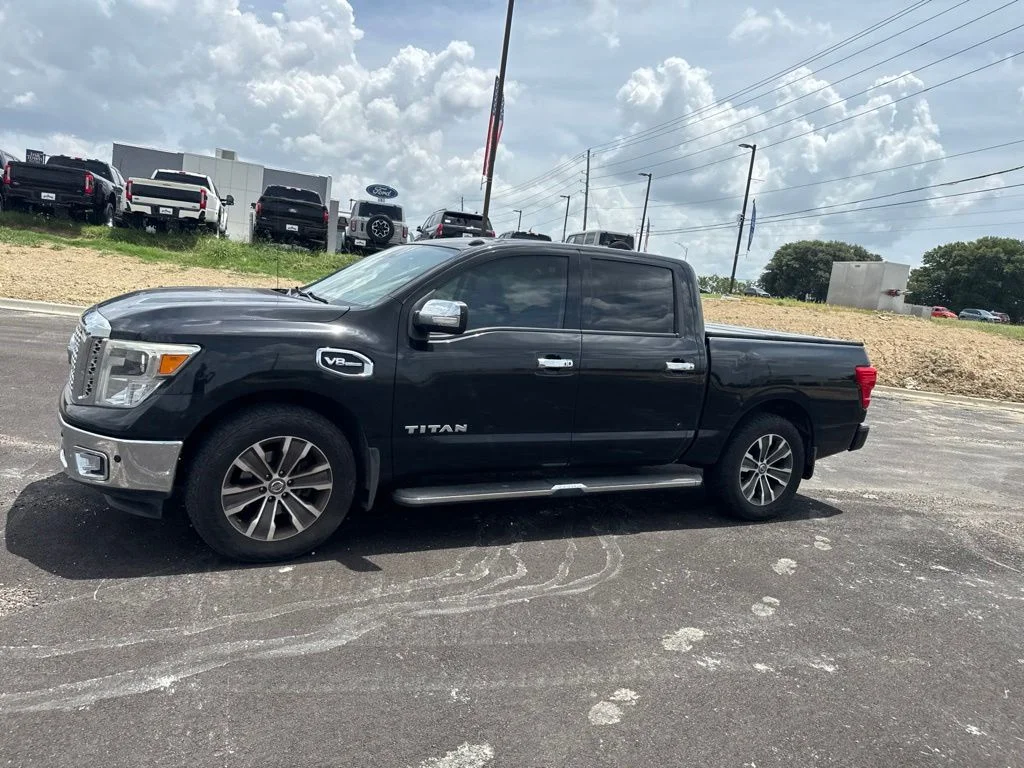 Certified Used 2017 Black Nissan SL image 6