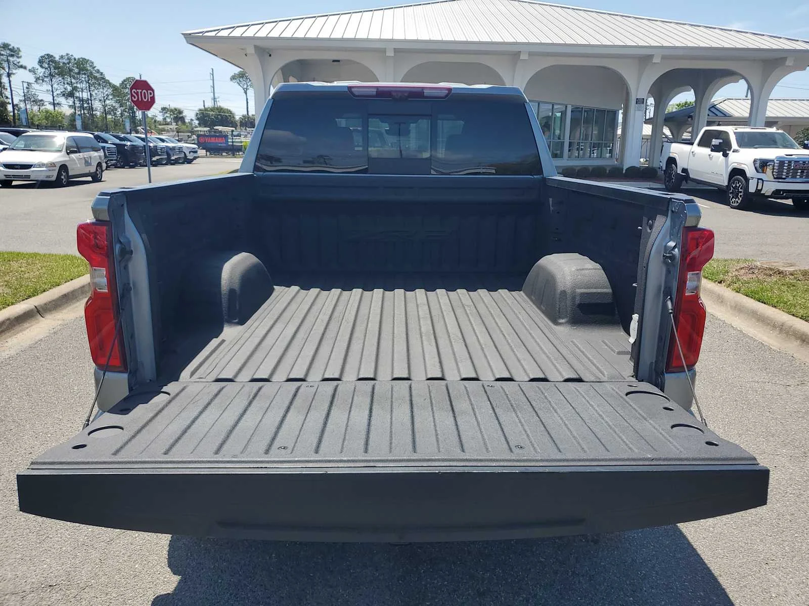 Used 2024 Sterling Gray Metallic Chevrolet ZR2 image 5