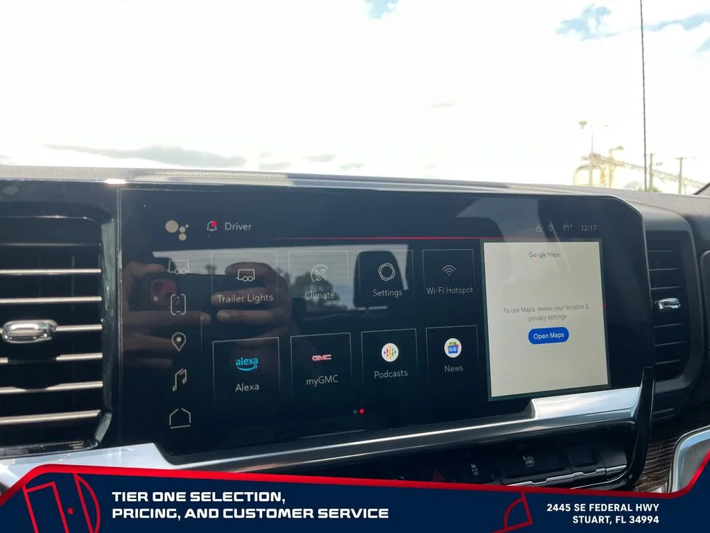 Used 2025 Titanium Rush Metallic GMC Elevation image 30