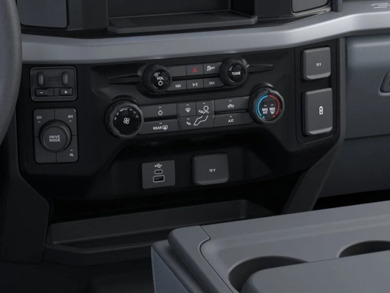 New 2026 Oxford White Ford F-550® XL image 15
