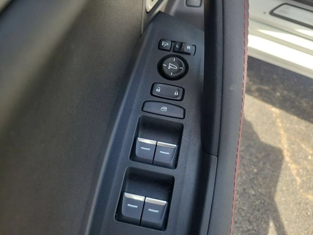 Used 2021 White Acura Type S image 24
