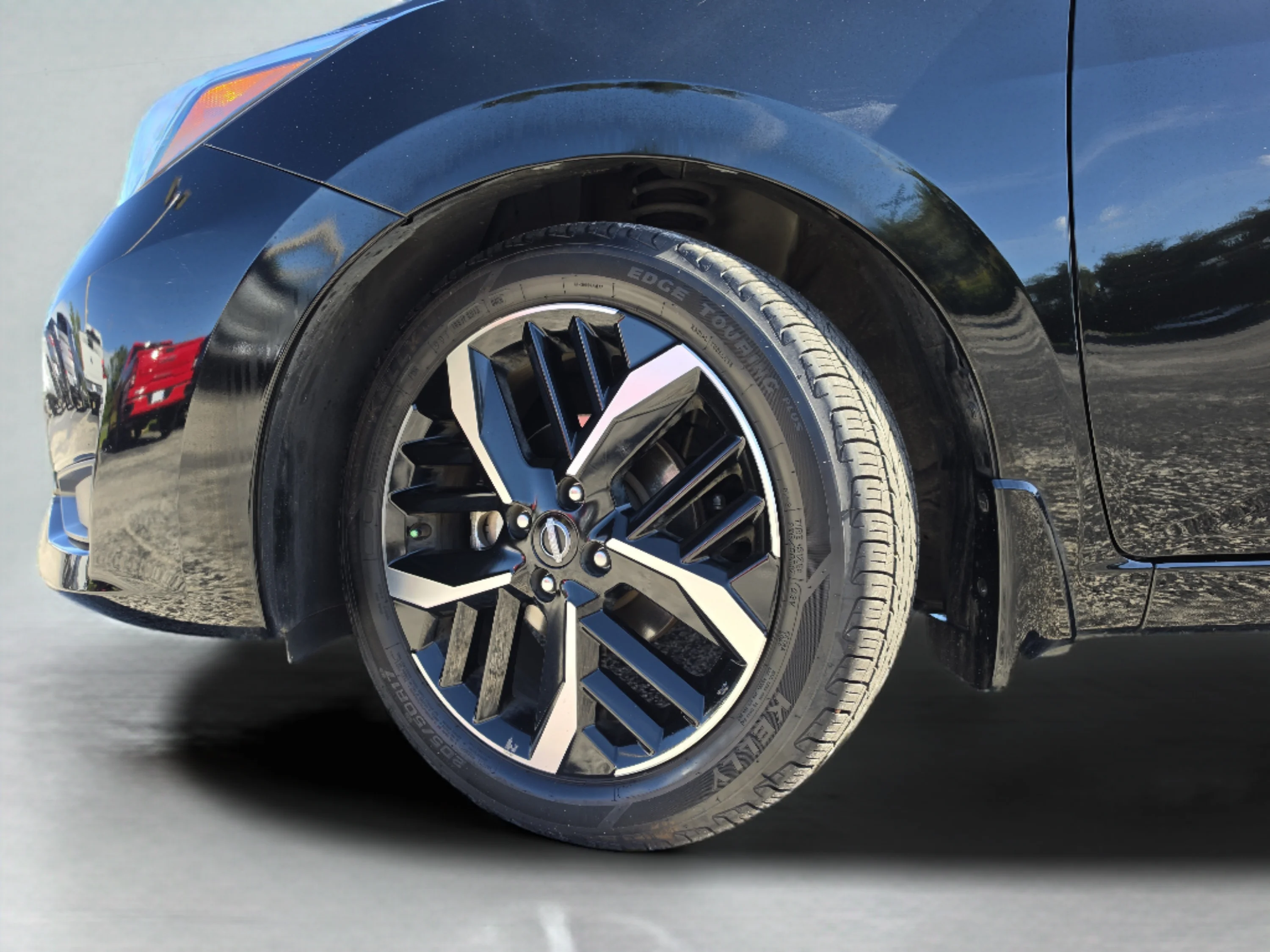 Used 2025 Super Black Nissan SR image 38