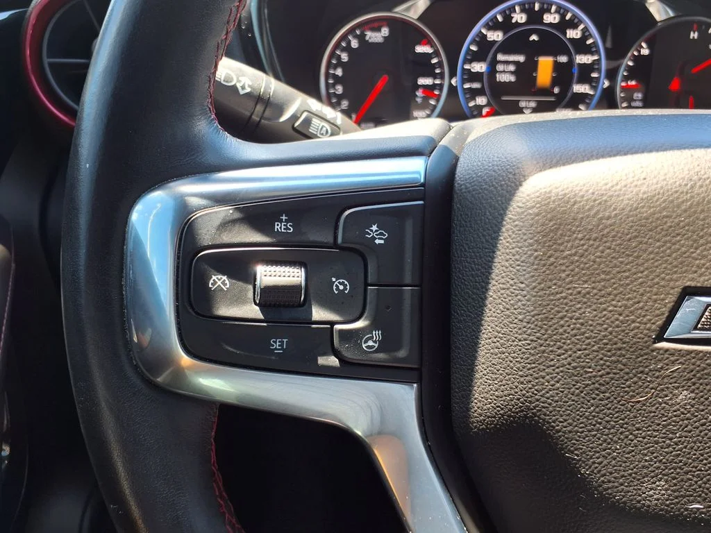 Used 2022 Black Chevrolet RS image 27
