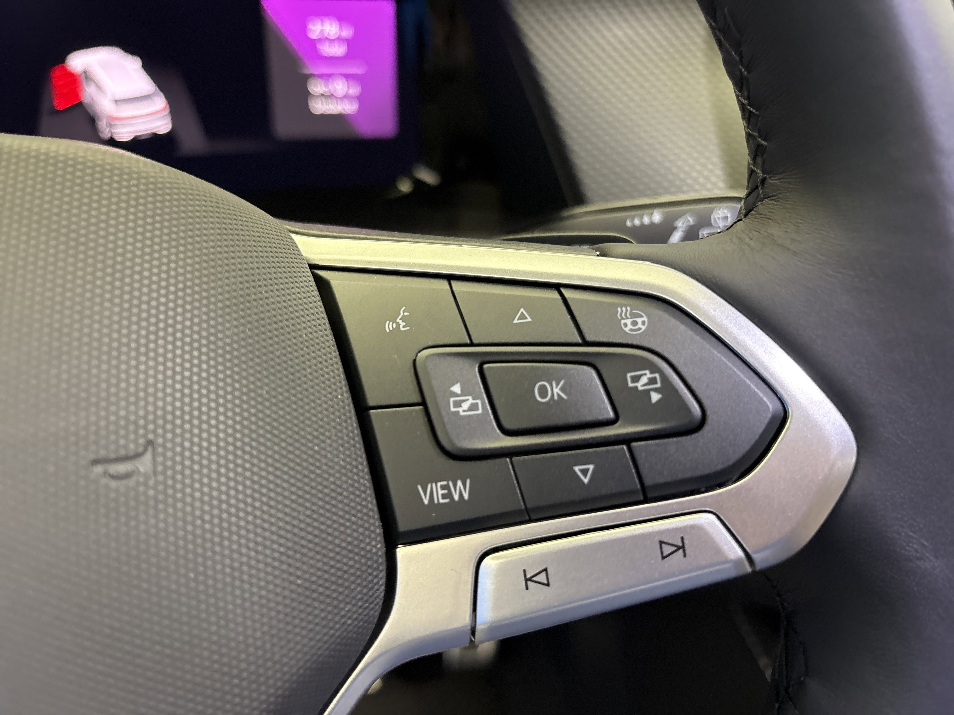 2025 Volkswagen Atlas Cross Sport SEL Premium R-LINE - Photo 16