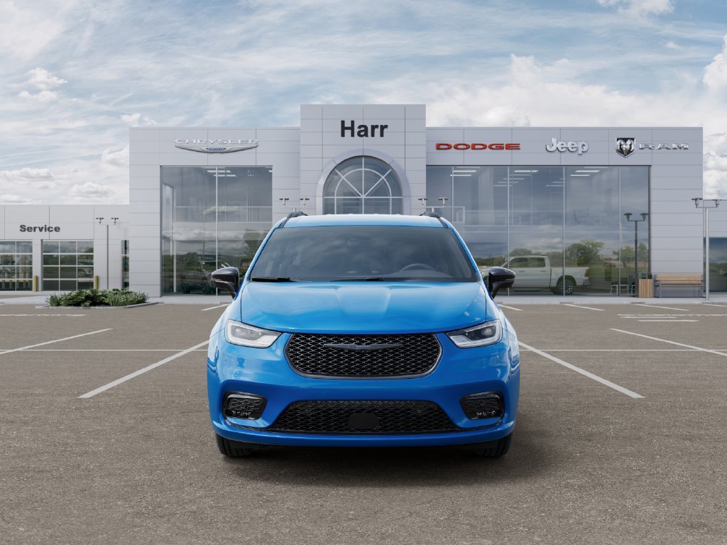 New 2026 Hydro Blue Pearl-Coat Exterior Paint Chrysler Select image 6