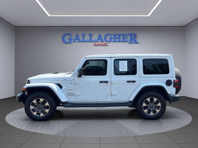 Used 2018 White Jeep Sahara 4x4 image 9