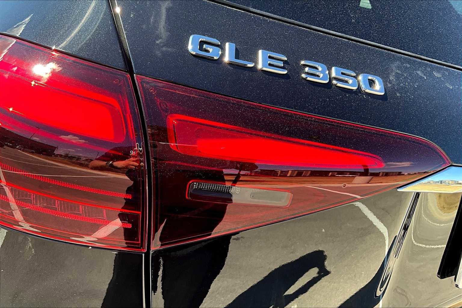 New 2026 Obsidian Black Metallic Mercedes-Benz GLE 350 image 27