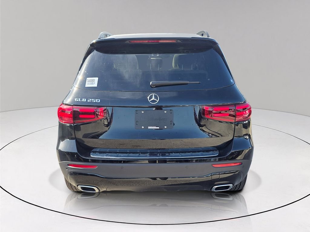 New 2026 Black Mercedes-Benz GLB 250 image 5