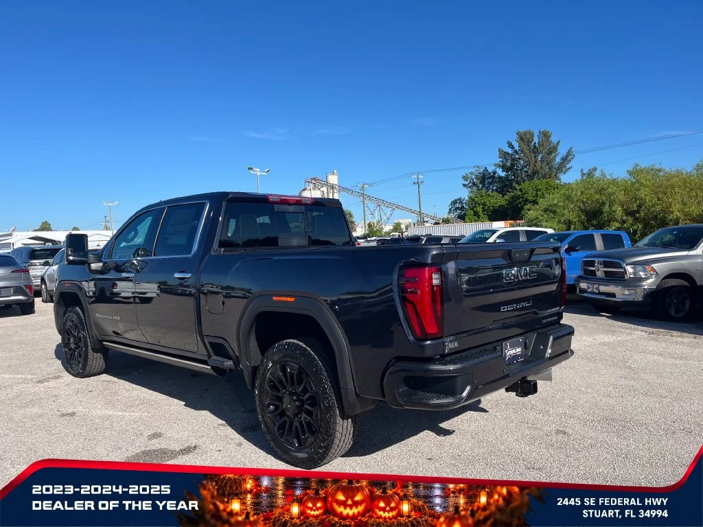 New 2026 Titanium Rush Metallic GMC Denali Ultimate image 5