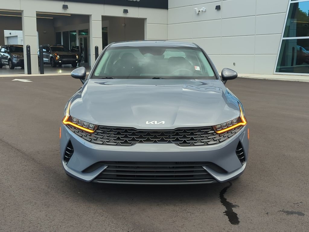 Used 2022 Silver Kia LXS image 10