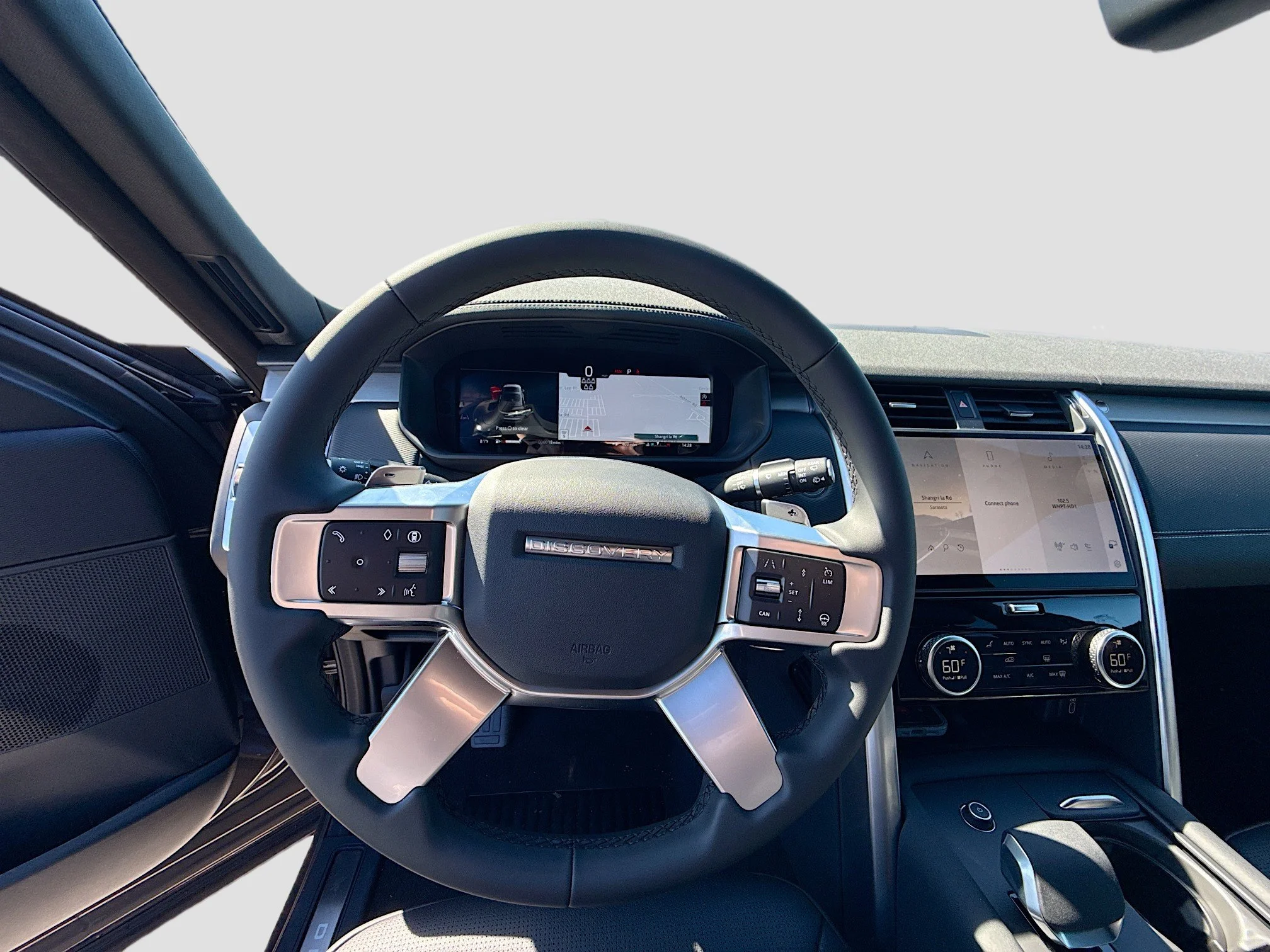 New 2026 Charente Grey Land Rover Dynamic SE image 41