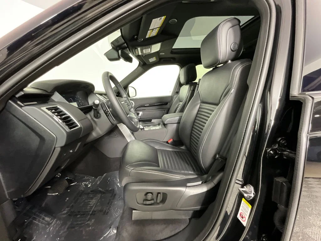 Certified Used 2025 Black Land Rover S image 16