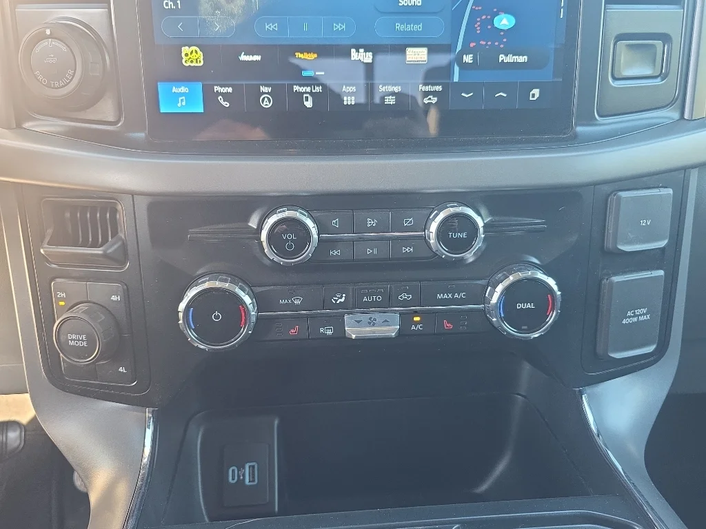 Used 2024 Oxford White Ford XLT image 22