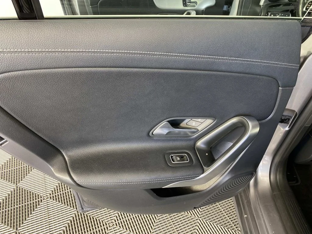 Used 2020 Gray Mercedes-Benz CLA 250 image 26