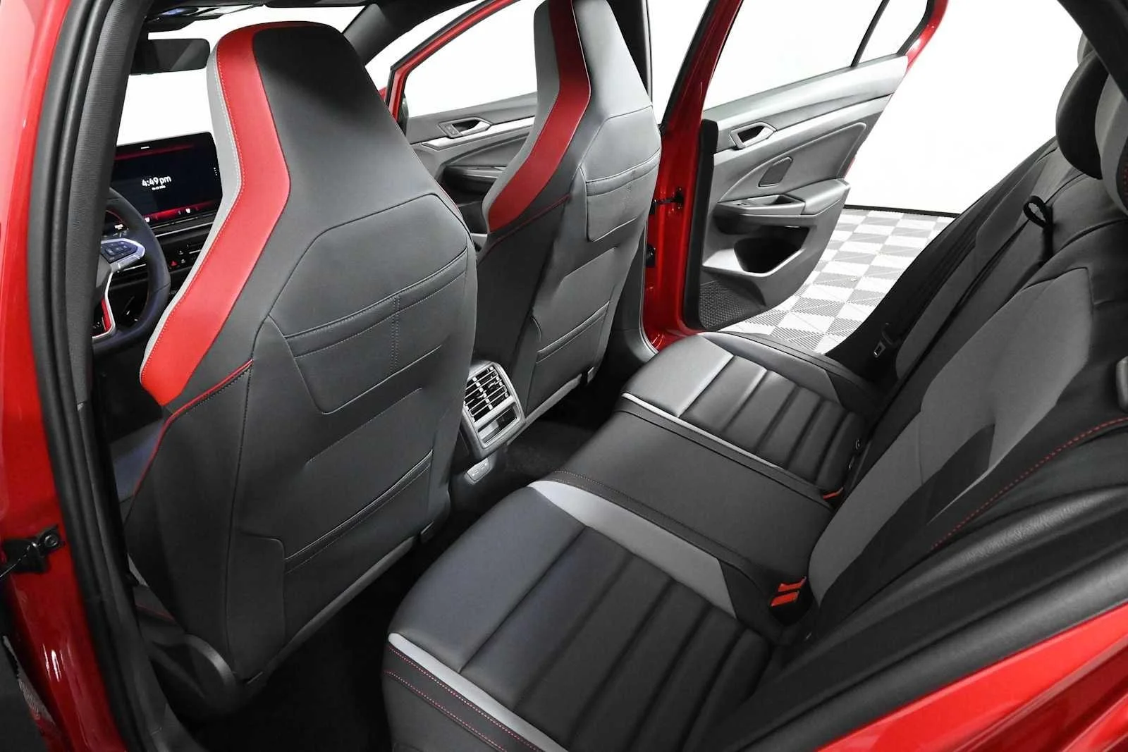 New 2026 Kings Red Metallic Volkswagen SE image 15