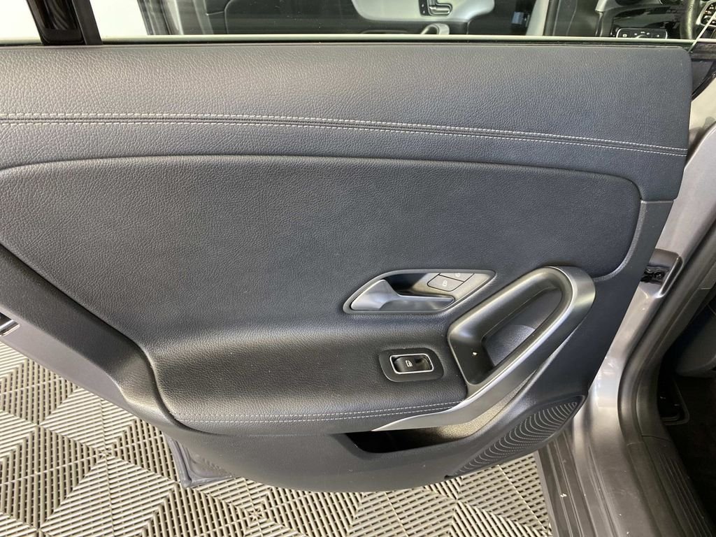 Used 2020 Gray Mercedes-Benz CLA 250 image 26
