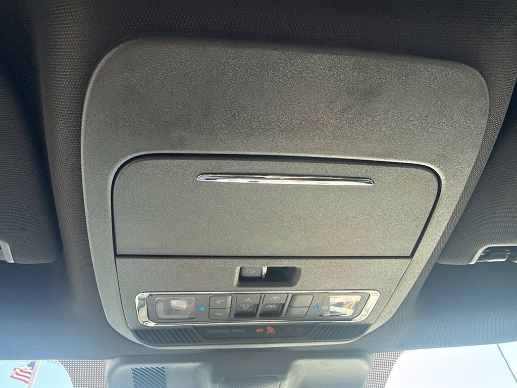 Used 2024  Ford Lariat image 58