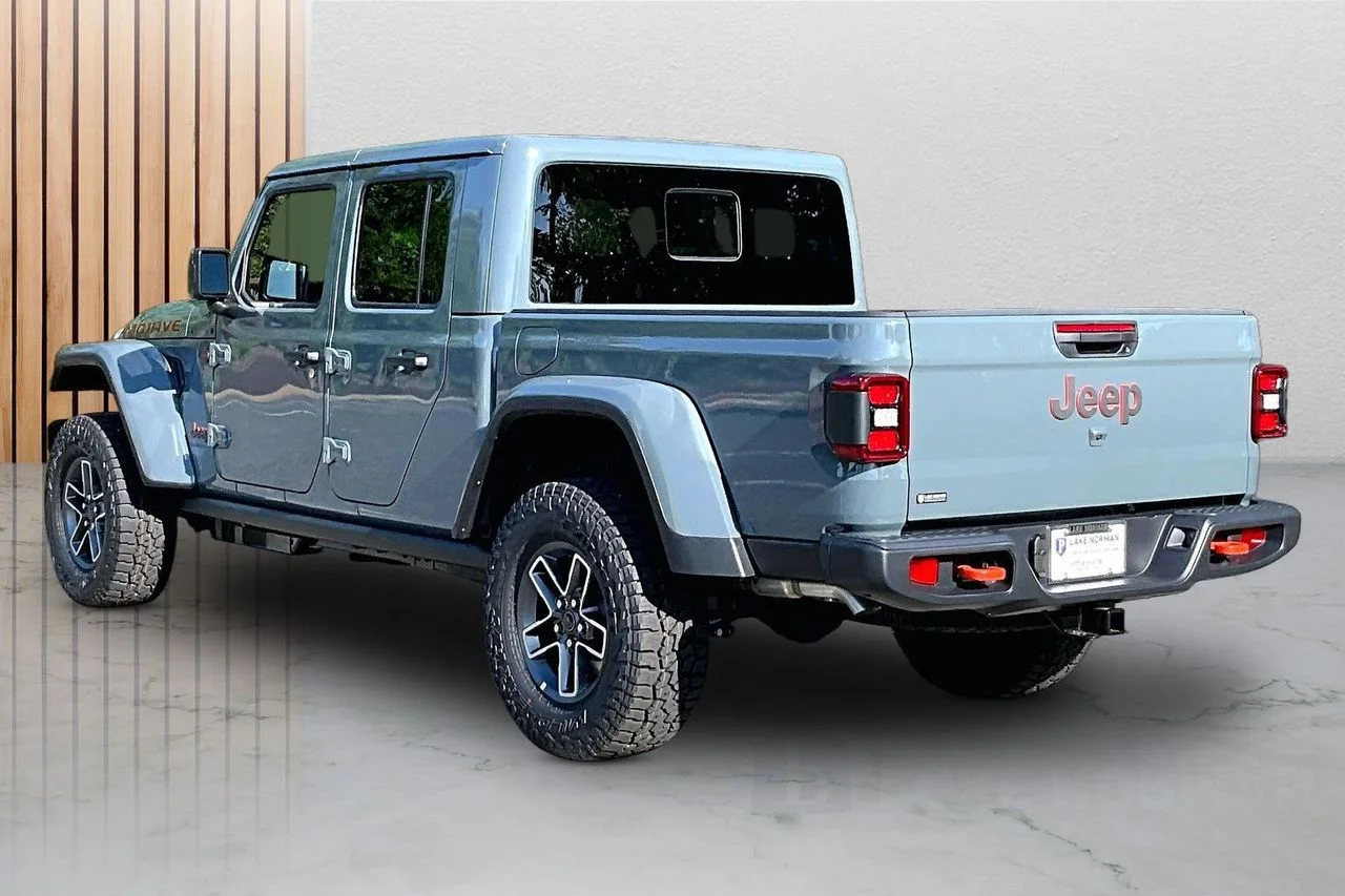 New 2026 Anvil Clear-Coat Exterior Paint Jeep Mojave image 6