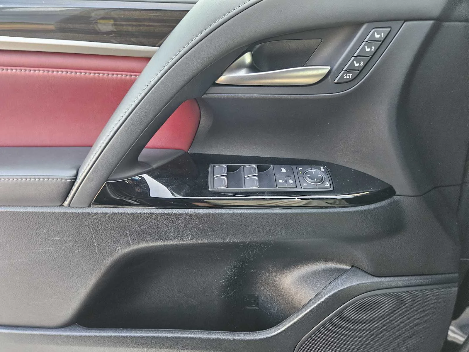 Used 2021 Black Onyx Lexus  image 17