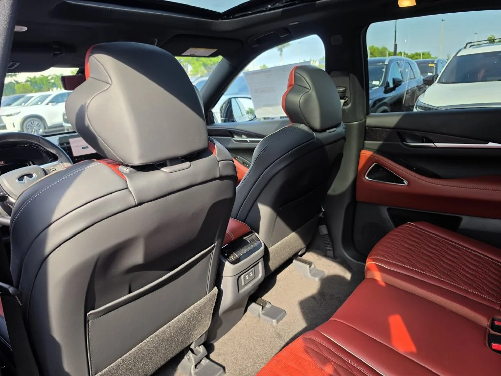 New 2027 2T SUN RED INFINITI Autograph AWD image 12