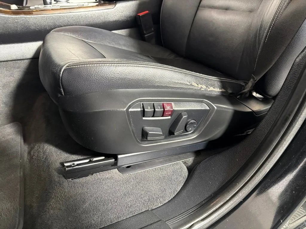 Used 2017 Black BMW xDrive28i image 11