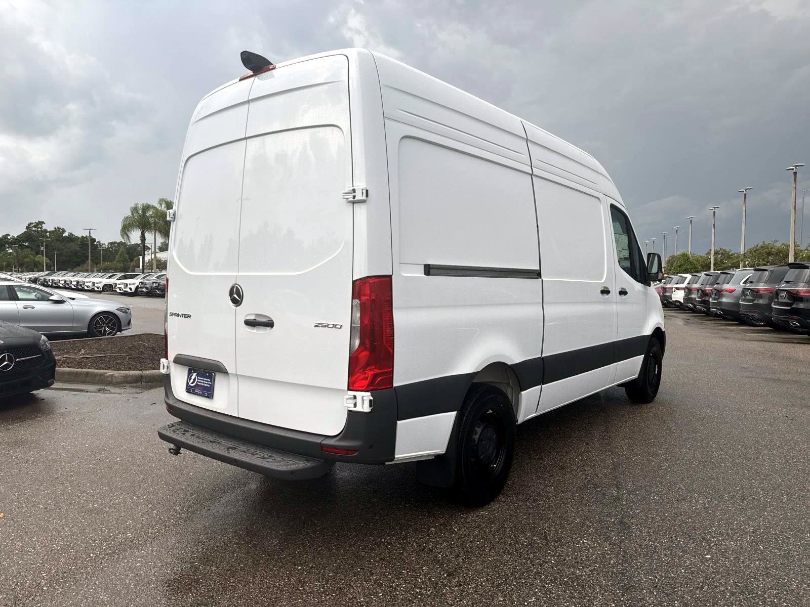 New 2026 Arctic White Sprinter Cargo 144 WB image 4