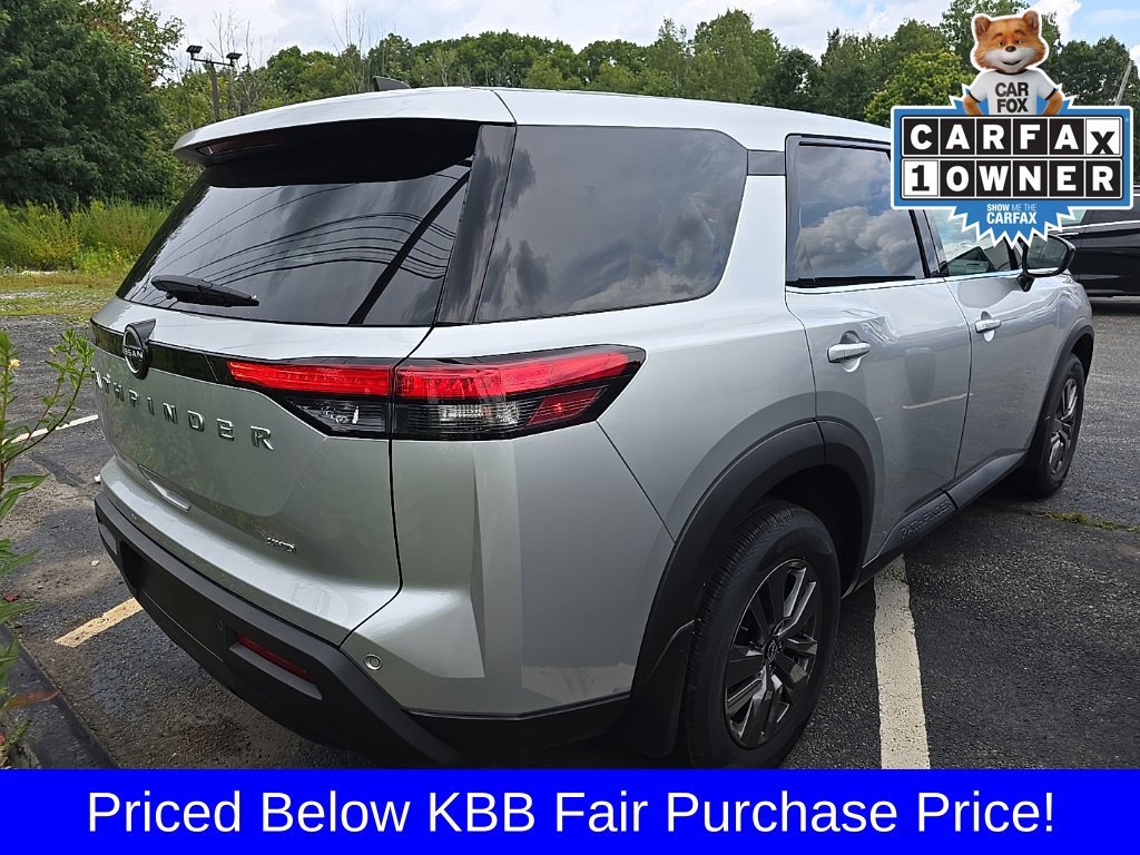 Used 2025 Silver Nissan S image 10