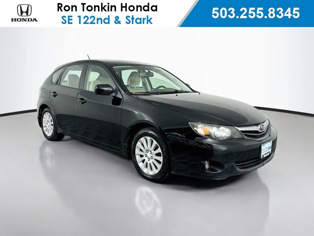 Used 2011 Obsidian Black Pearl Subaru 2.5i image 1