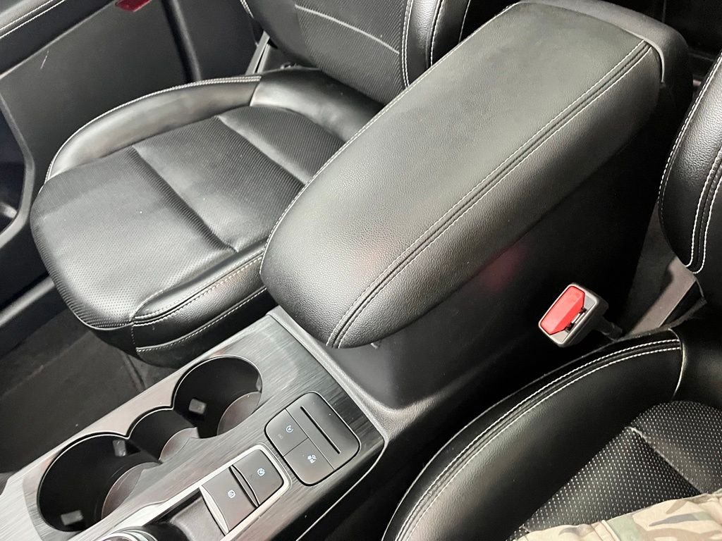 Used 2022 Blue Ford SEL image 31