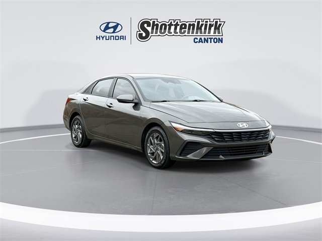 Certified 2024 Hyundai Elantra SEL with VIN KMHLM4DG4RU735050 for sale in Canton, GA