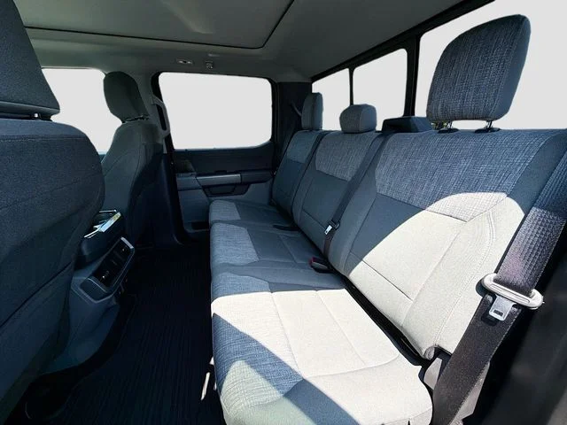 Used 2023 Blue Ford XLT image 21