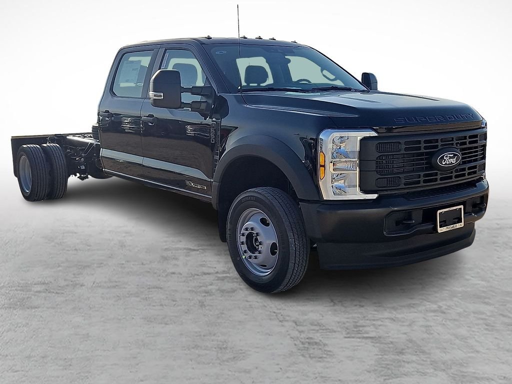 2027 Ford Super Duty F-550 F550 CRW CC